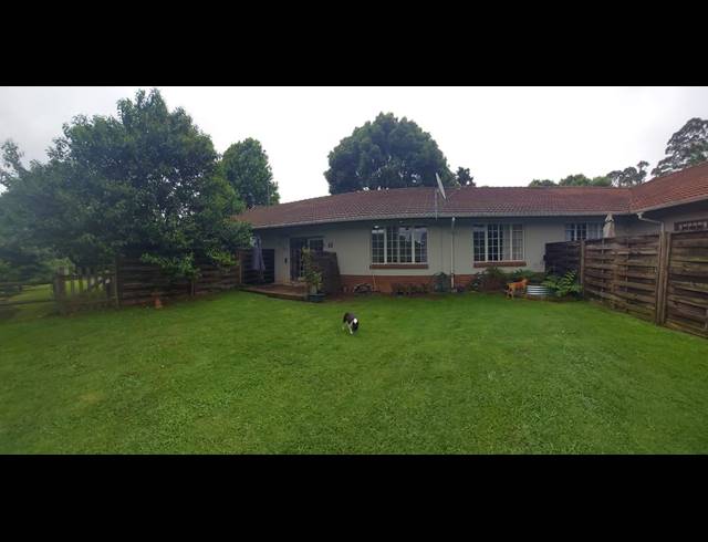 2 BEDROOM TOWNHOUSE TO LET IN HILTON CENTRAL
